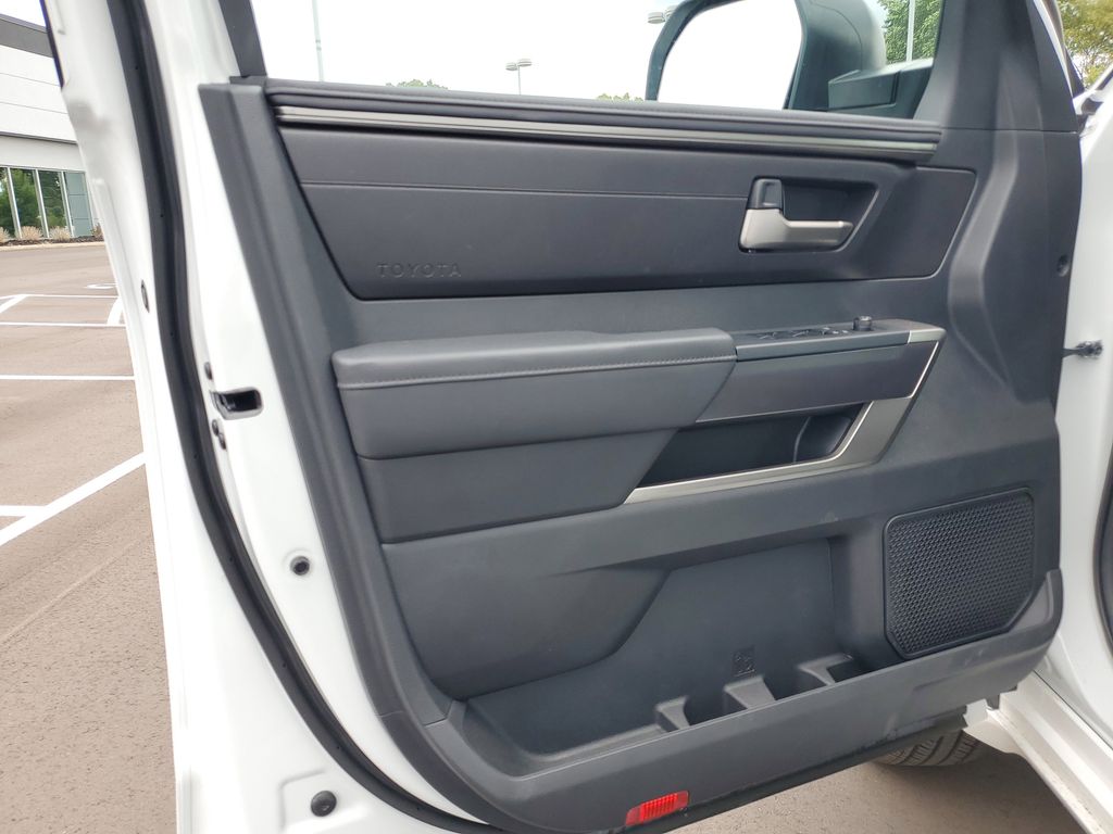 2025 Toyota Tundra SR5 photo 6