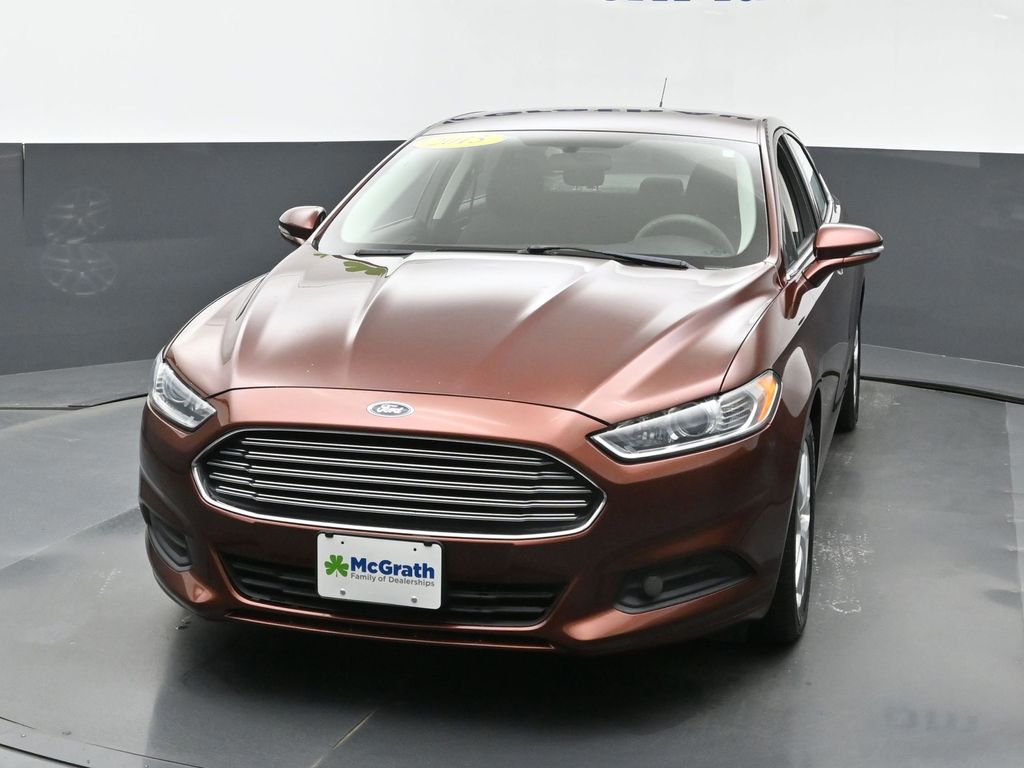 2015 Ford Fusion SE photo 3