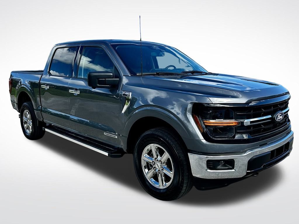 2024 Ford F-150 XLT photo 2