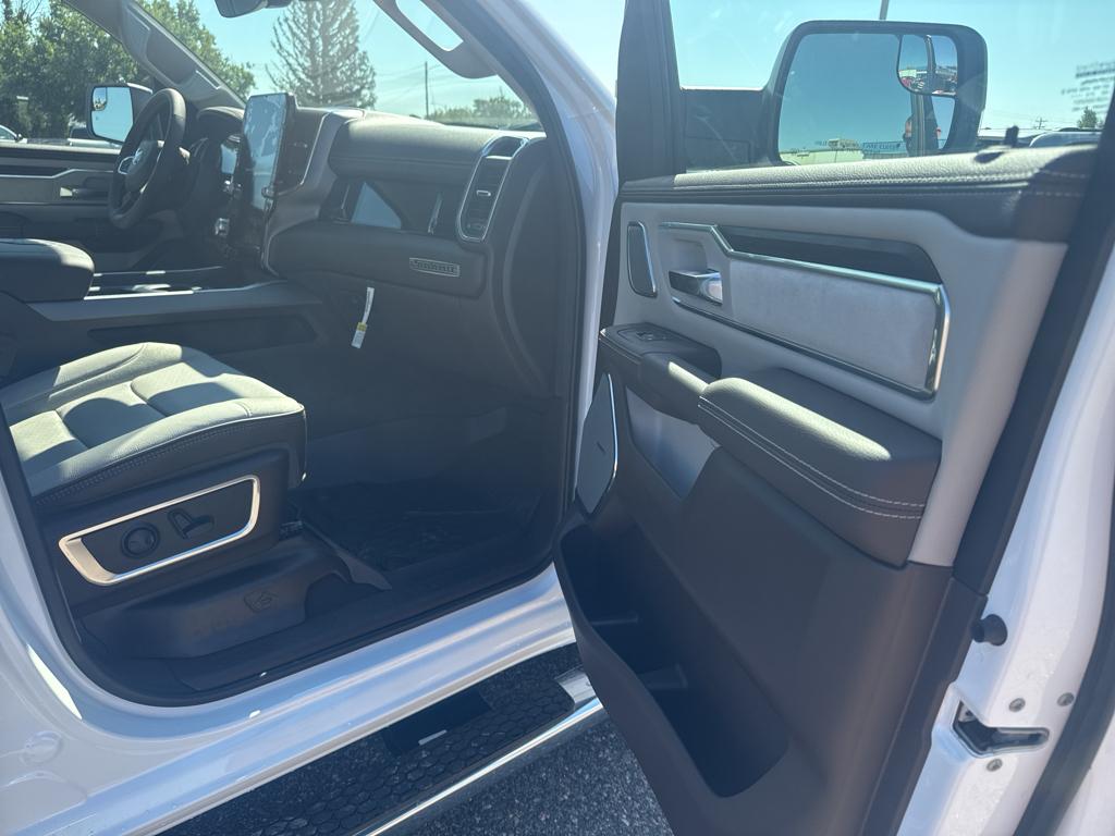 2026 Ram 1500 Laramie photo 14