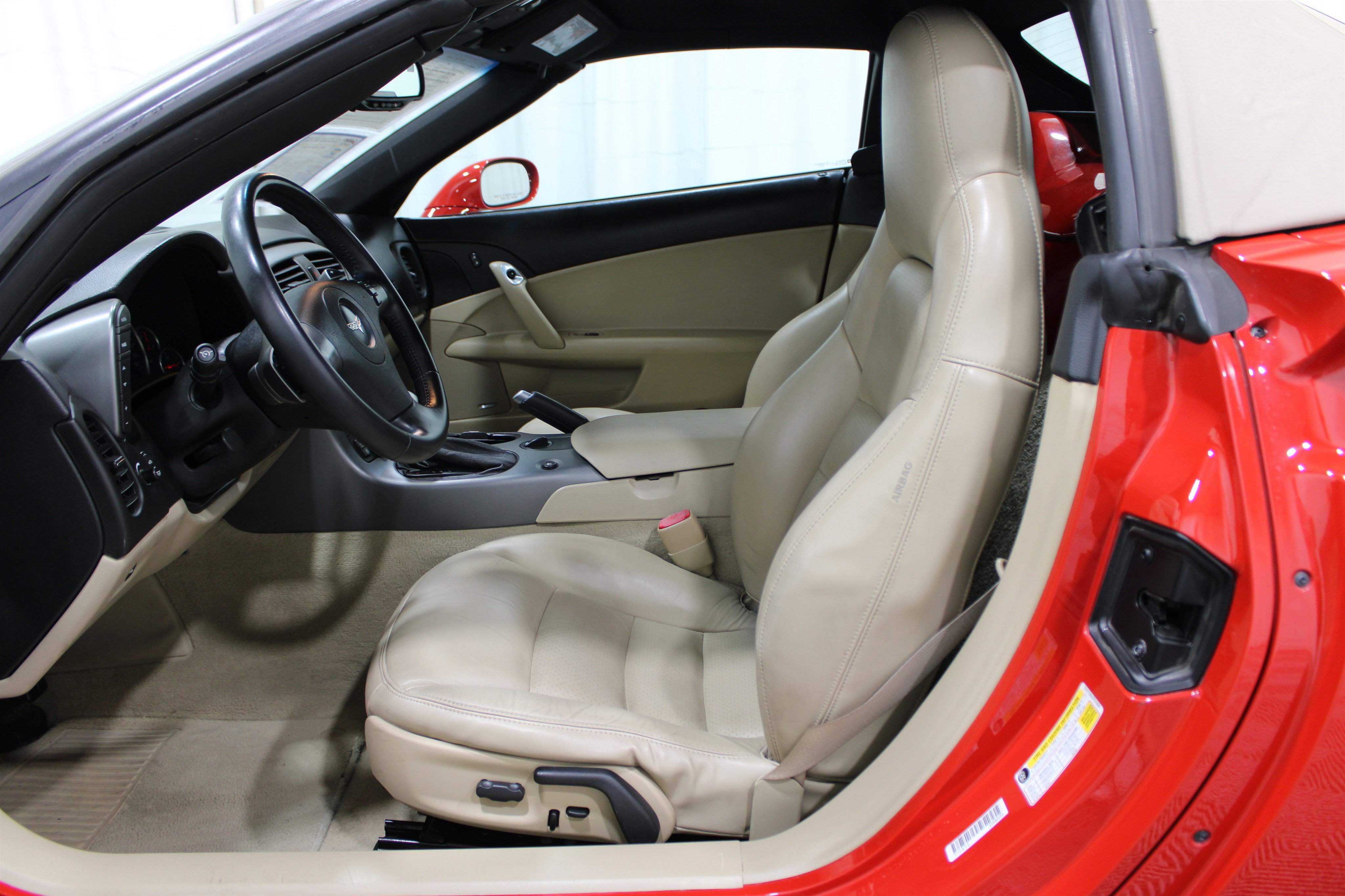 2007 Chevrolet Corvette Convertible 3LT photo 3