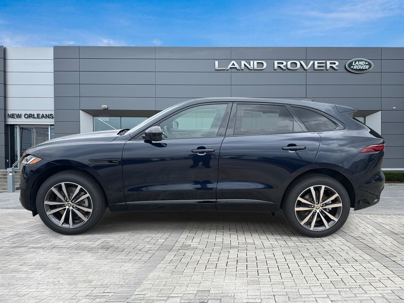 2026 Jaguar F-PACE P250 R-Dynamic S photo 2