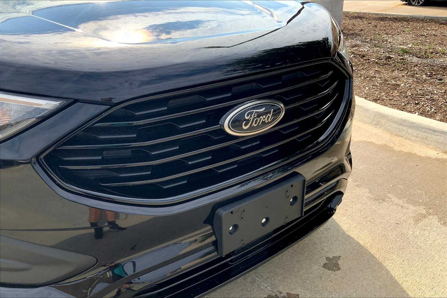 2022 Ford Edge SE photo 54