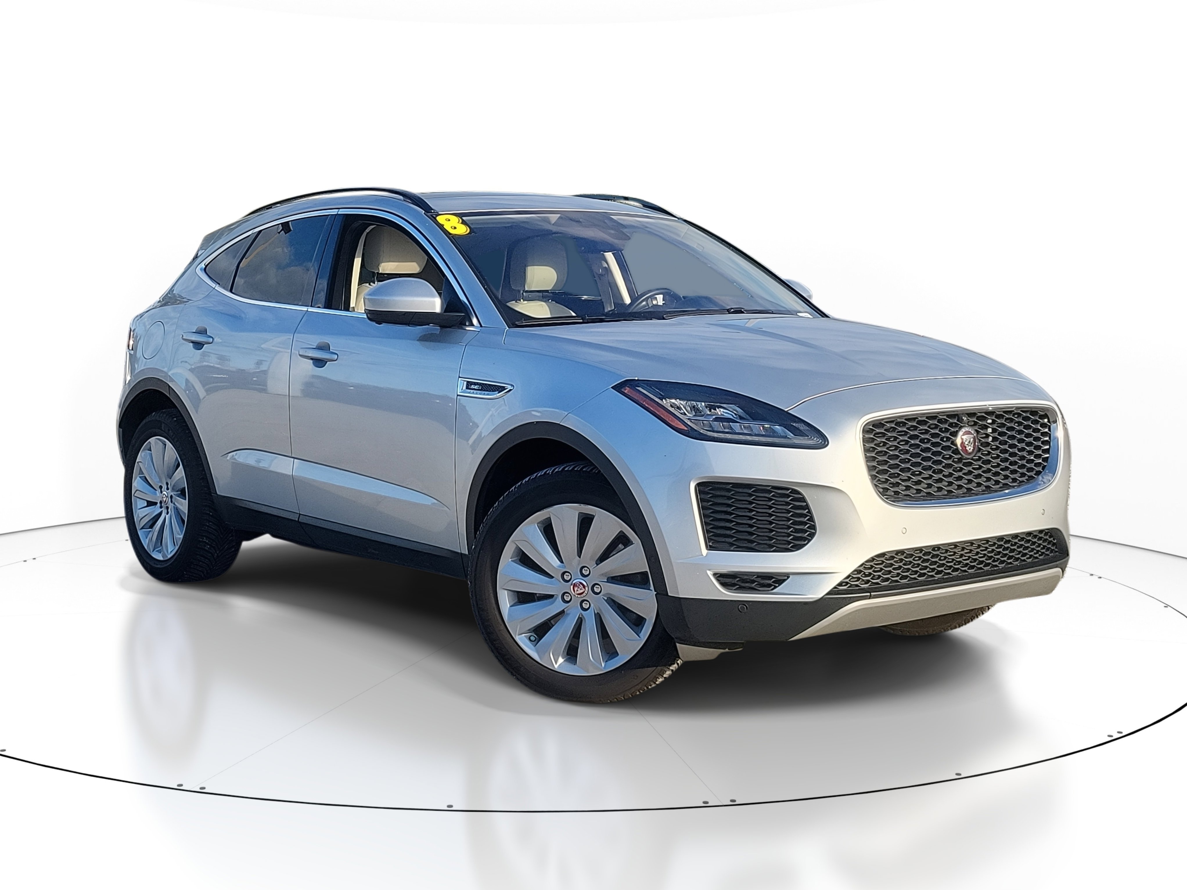 2018 Jaguar E-Pace SE's photo