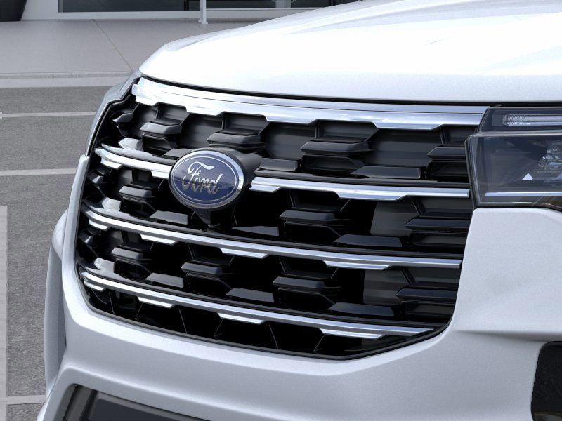 2025 Ford Explorer photo 16