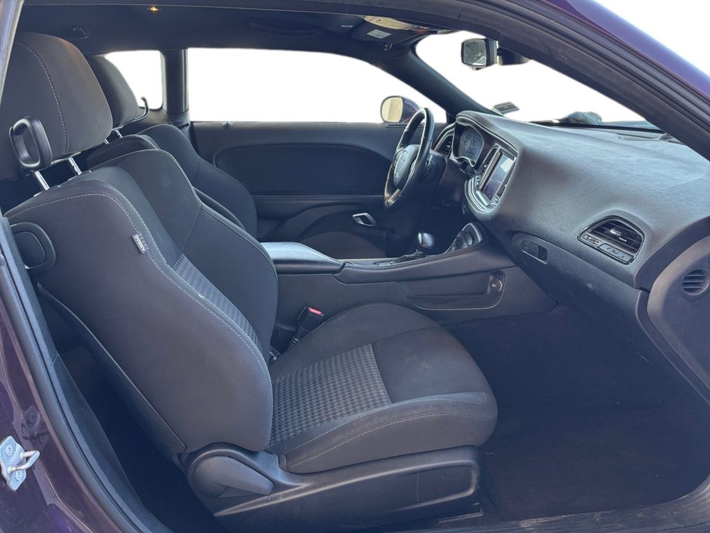 2021 Dodge Challenger R/T photo 26