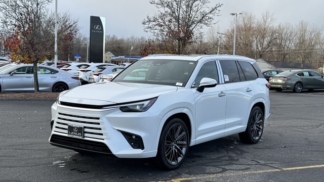 2026 Lexus TX Luxury's photo