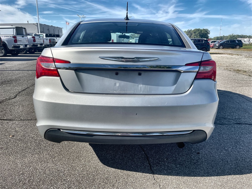 2012 Chrysler 200 LX photo 7