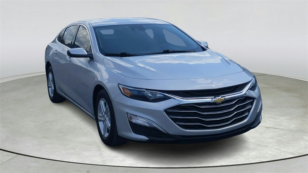 2022 Chevrolet Malibu 1FL's photo