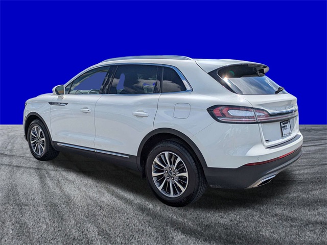 2022 Lincoln Nautilus Standard photo 4