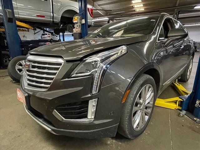 2019 Cadillac XT5 Platinum's photo