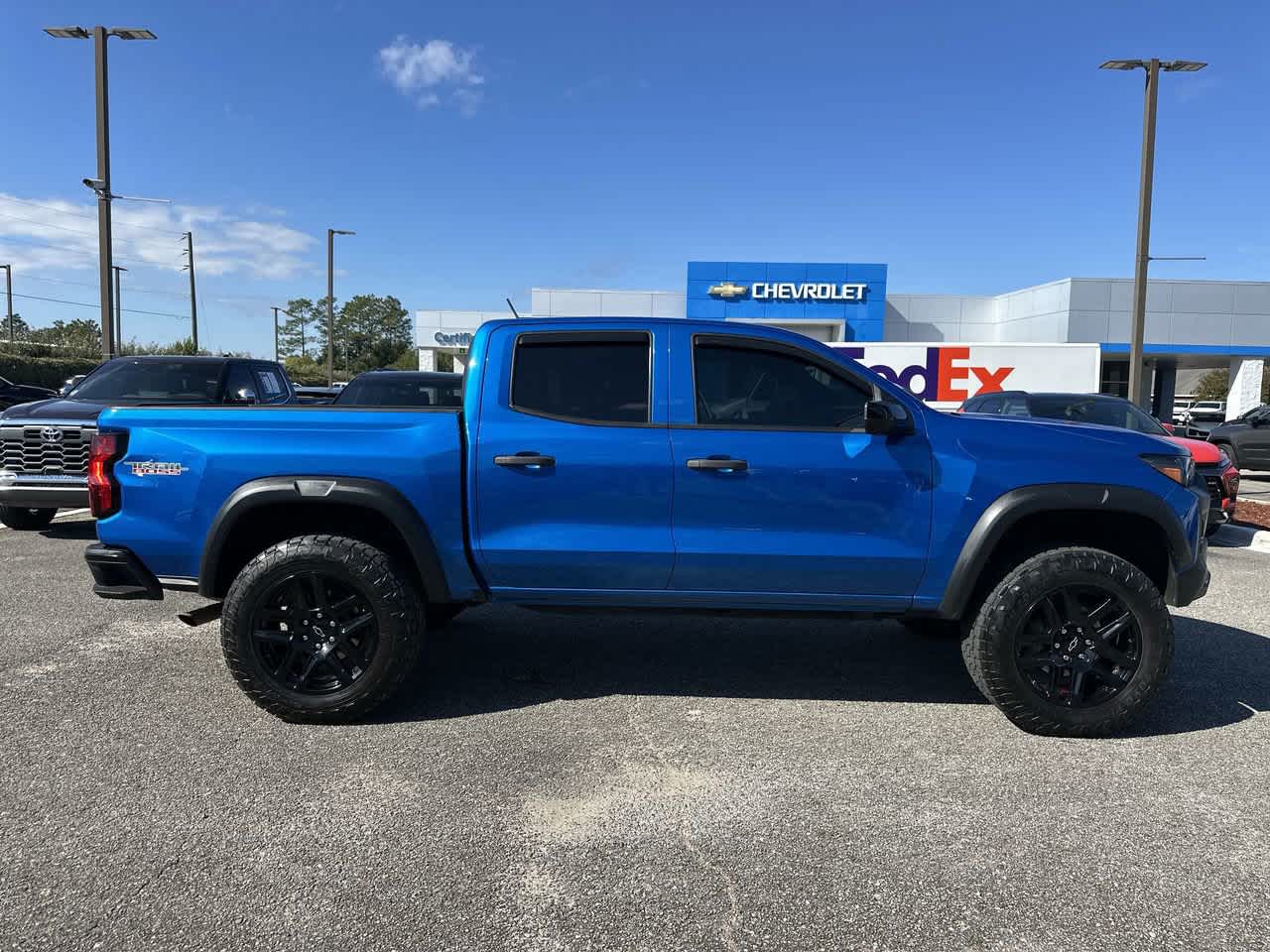 2023 Chevrolet Colorado Trail Boss photo 3