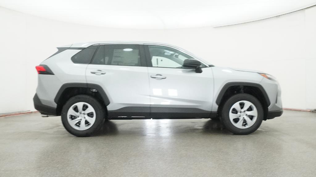 2025 Toyota RAV4 LE photo 26