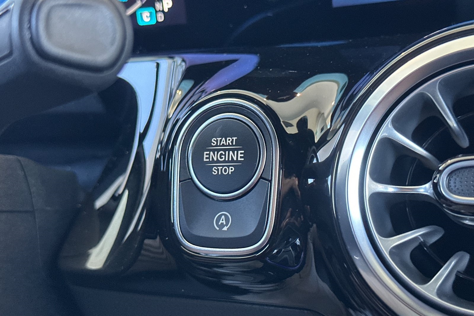 2026 Mercedes Benz GLA 250 4MATIC photo 20