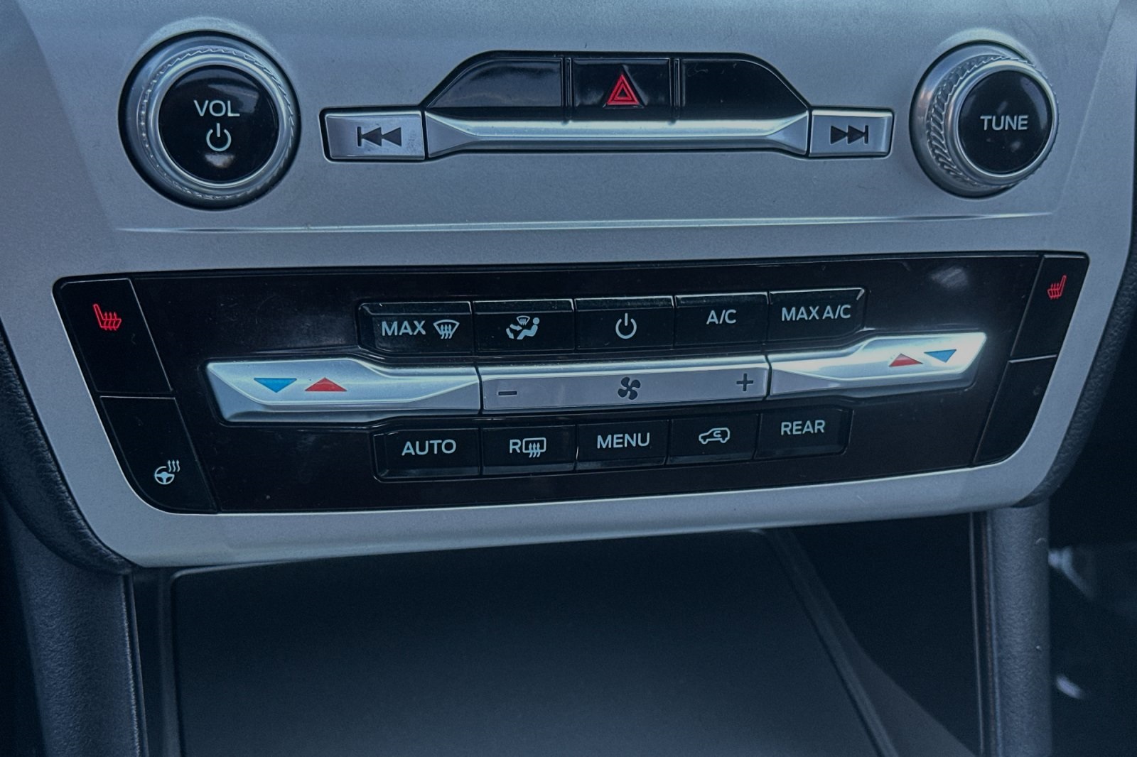 PreOwned 2021 Ford Explorer XLT 4 Door SUV in Porterville P2125