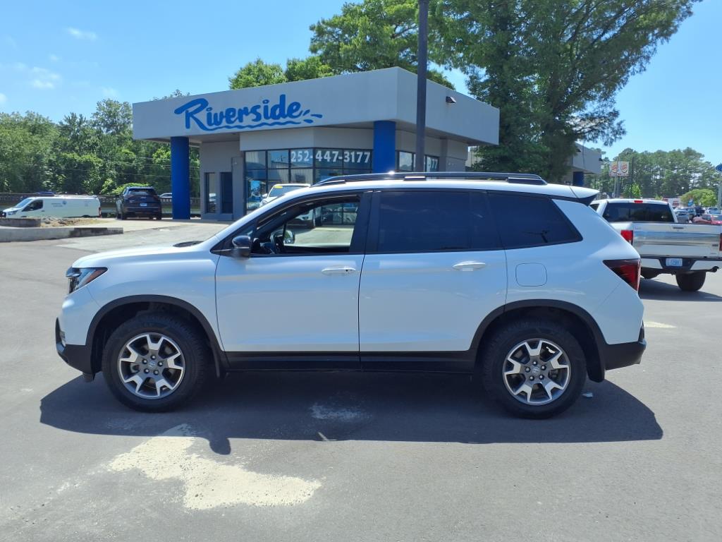2022 Honda Passport TrailSport photo 3