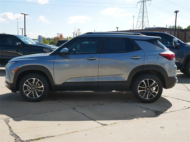 2026 Chevrolet Trailblazer LT photo 3