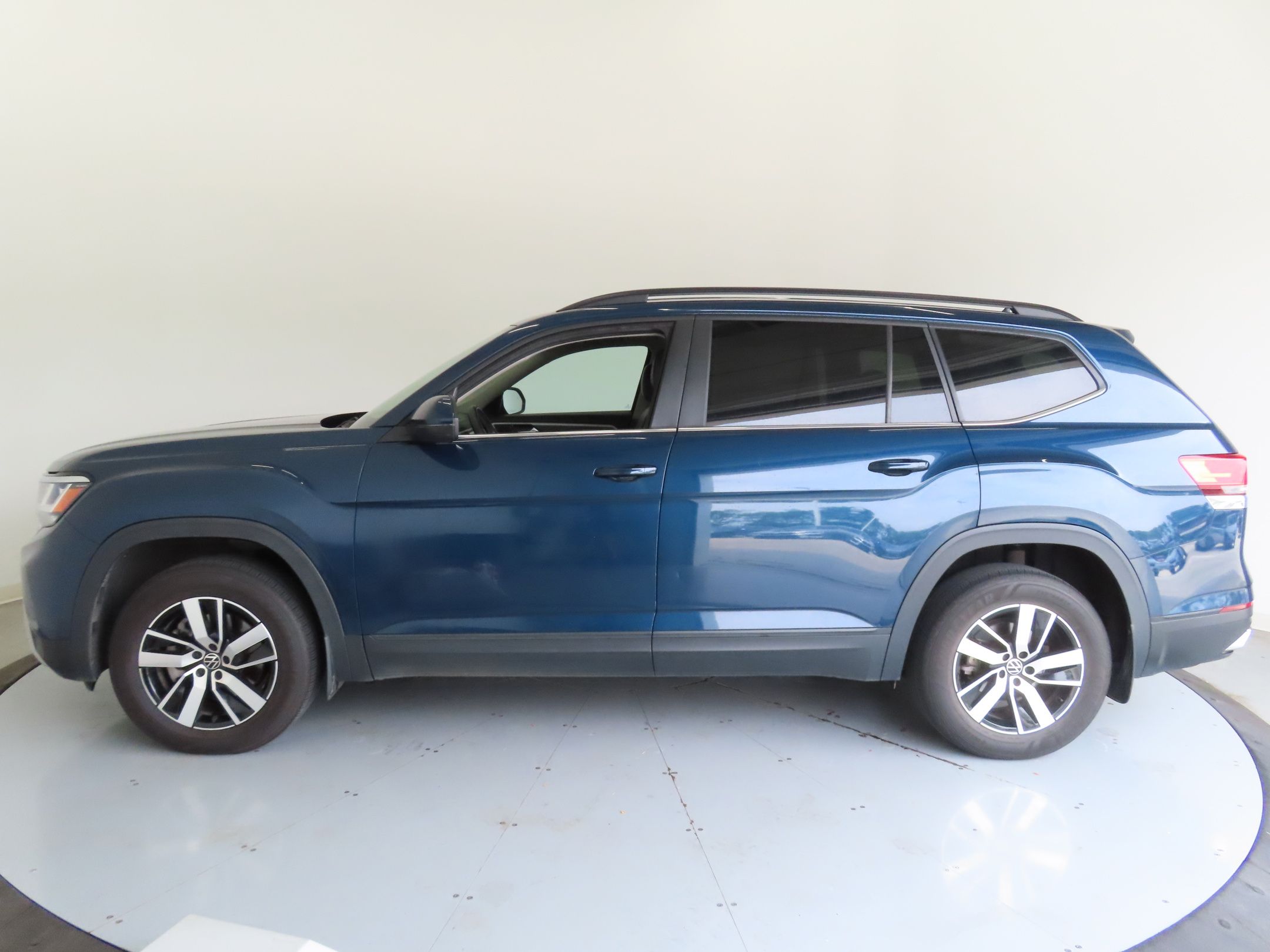 2022 Volkswagen Atlas SE photo 6