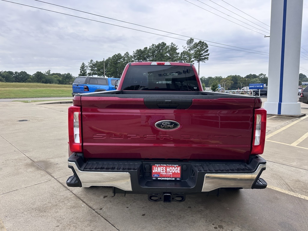 2025 Ford F-350 photo 2