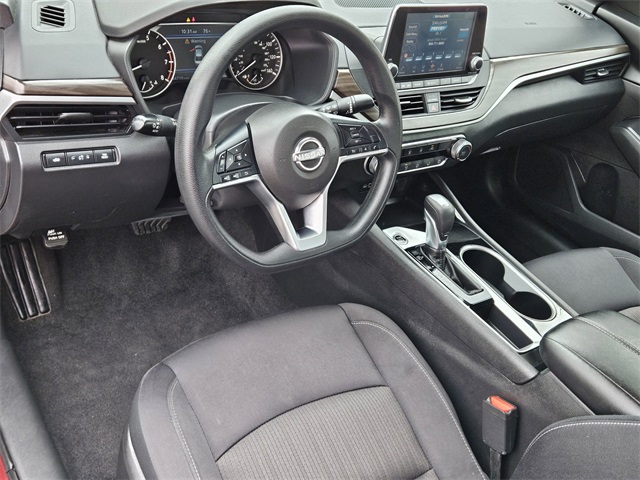 2024 Nissan Altima 2.5 SV photo 9