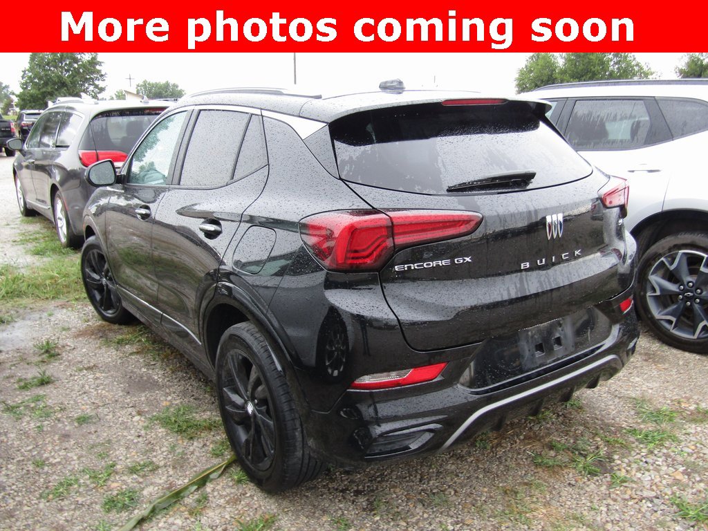 2024 Buick Encore GX Sport Touring photo 3