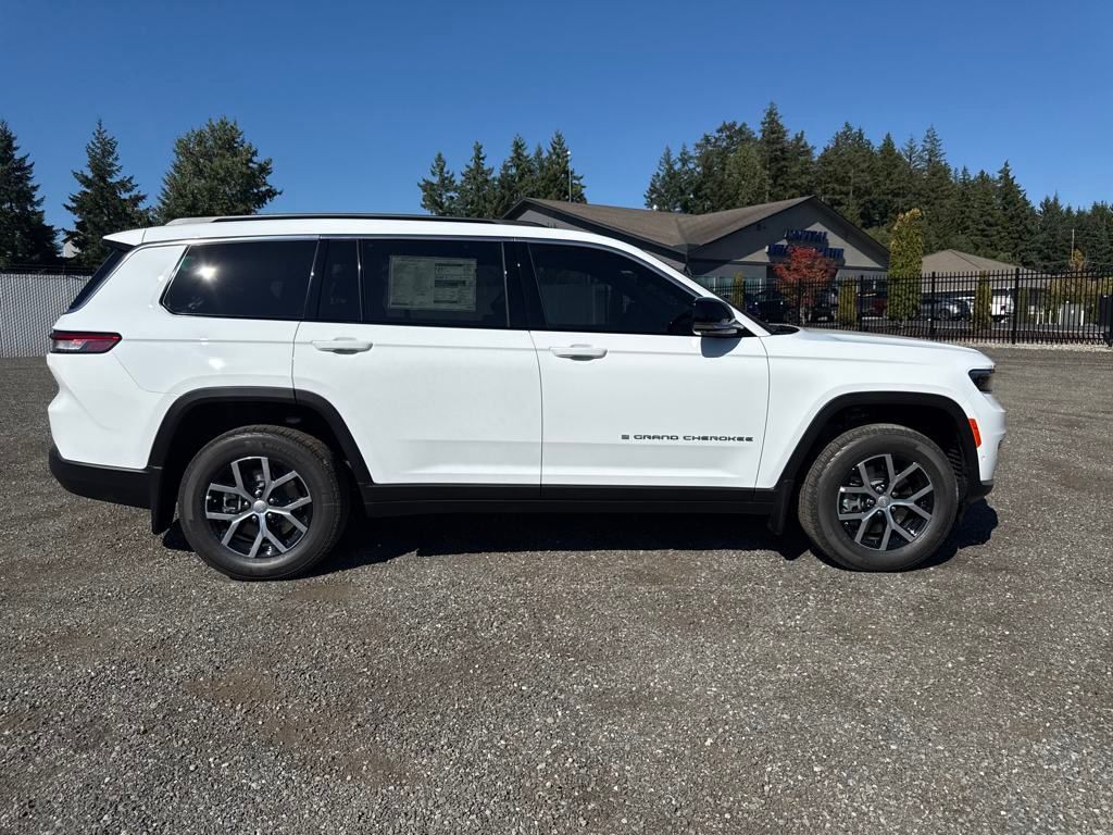 2025 Jeep Grand Cherokee Limited photo 6