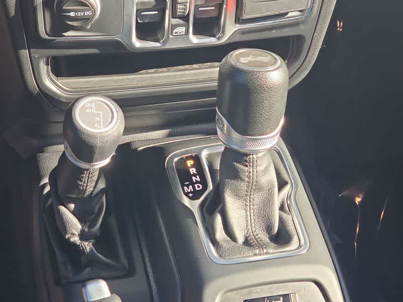 2021 Jeep Wrangler Unlimited Anniversary Edition photo 21