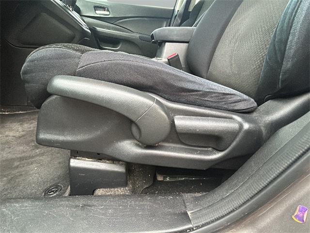 2015 Honda CR-V LX photo 26