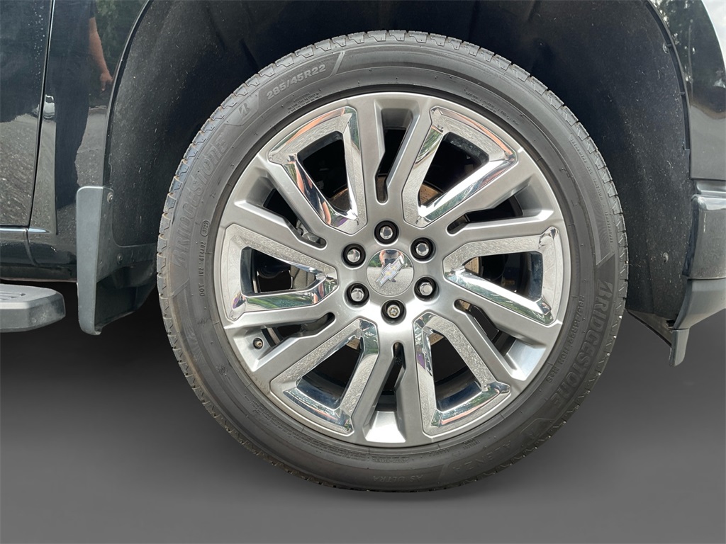 2022 Chevrolet Silverado 1500 High Country photo 7