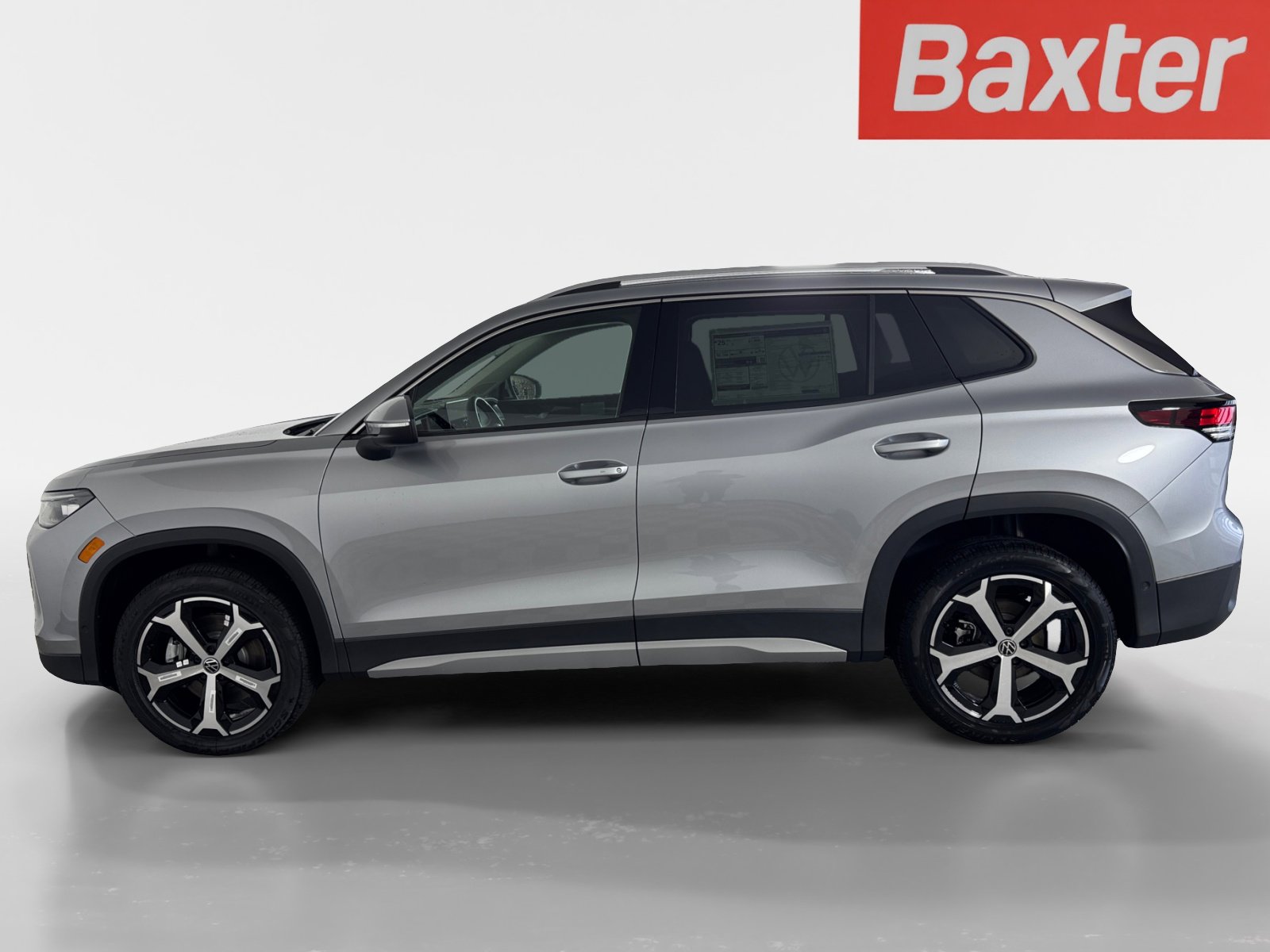 2025 Volkswagen Tiguan SE photo 3