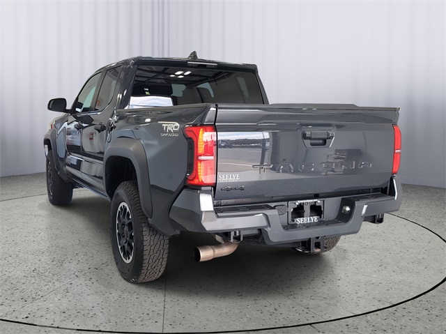 2024 Toyota Tacoma TRD Off-Road photo 3