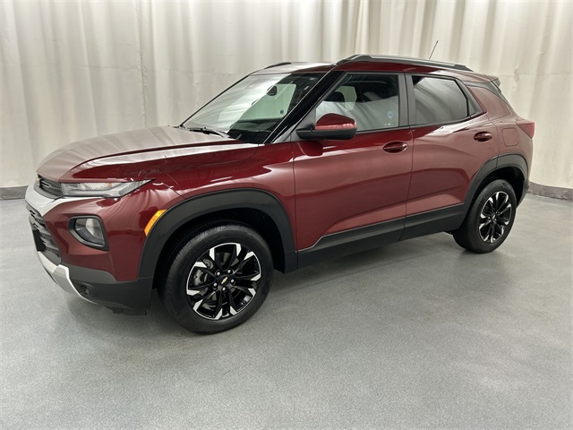 2023 Chevrolet Trailblazer LT photo 2