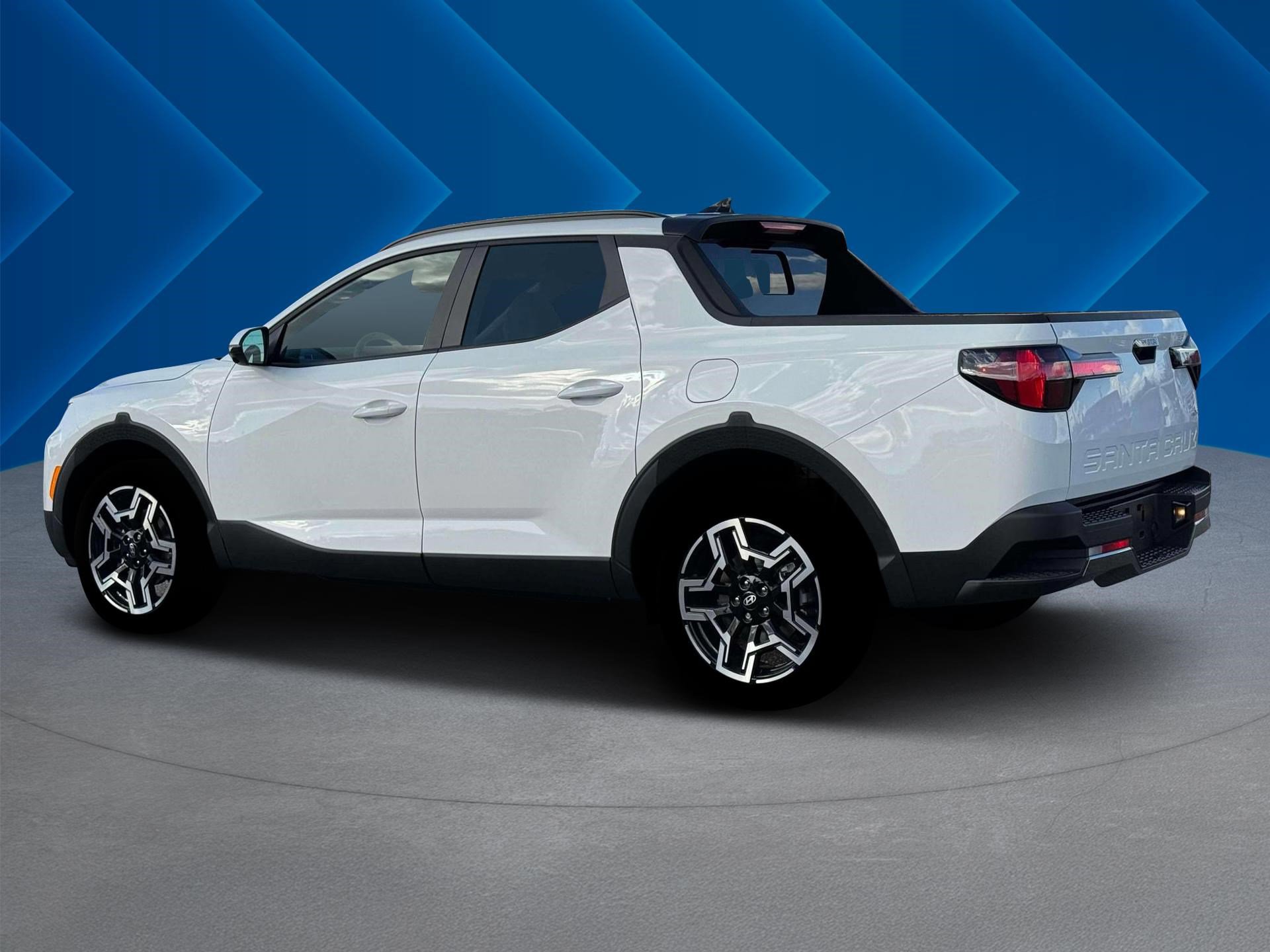 2026 Hyundai Santa Cruz Limited photo 2