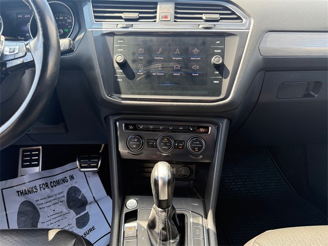 2021 Volkswagen Tiguan SE R-Line Black photo 11