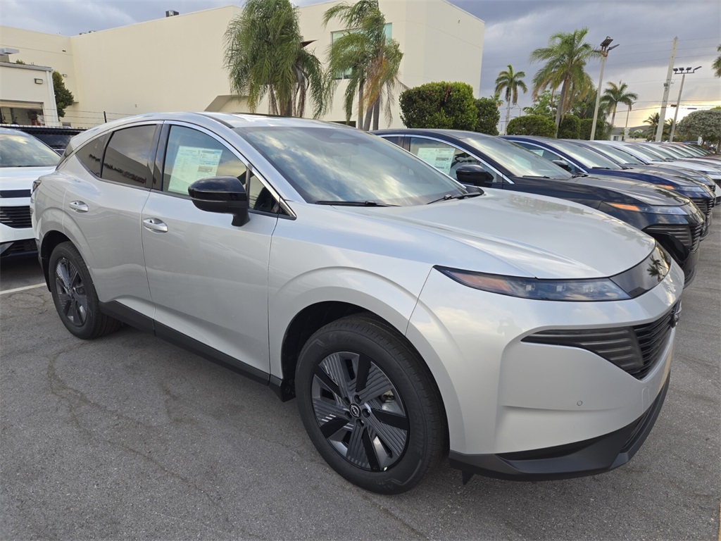 2025 Nissan Murano SL photo 2