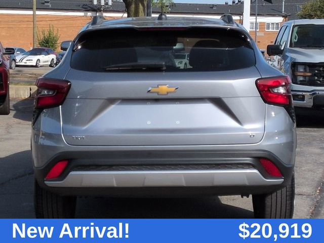 2024 Chevrolet Trax LT photo 7