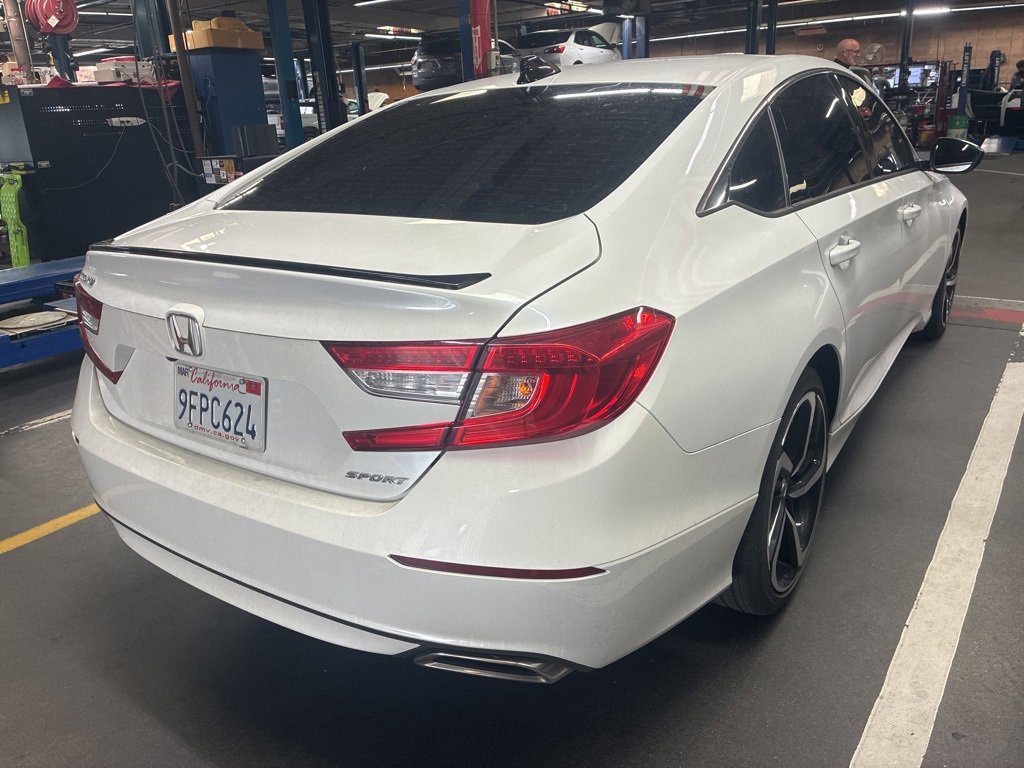 2022 Honda Accord Sport photo 2