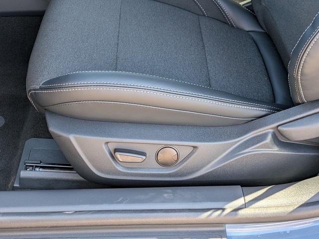 2025 Ford Mustang EcoBoost Premium photo 9