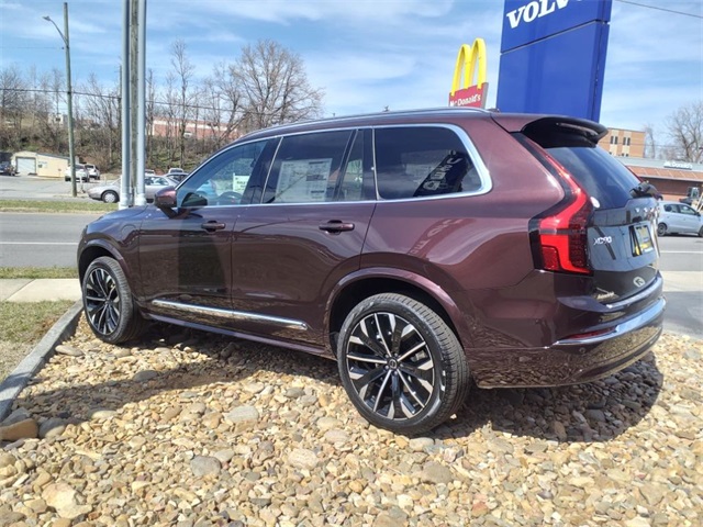 2025 Volvo XC90 T8 AWD Plus photo 2