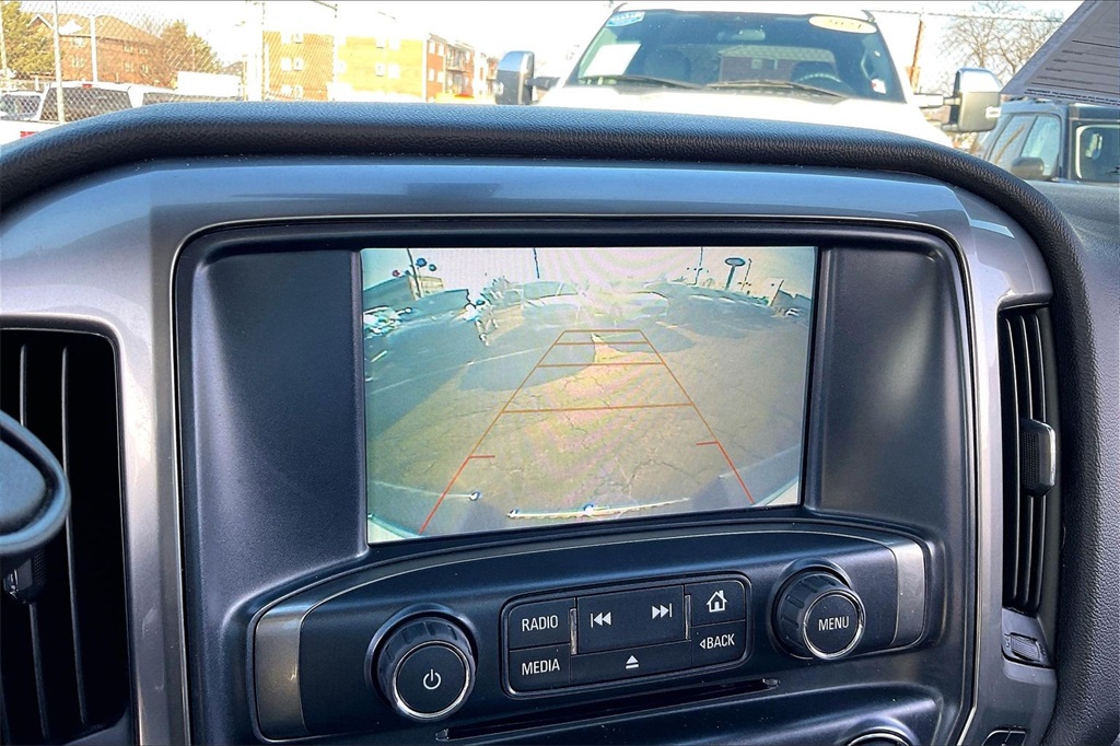 2018 CHEVROLET SILVERADO - Image 18