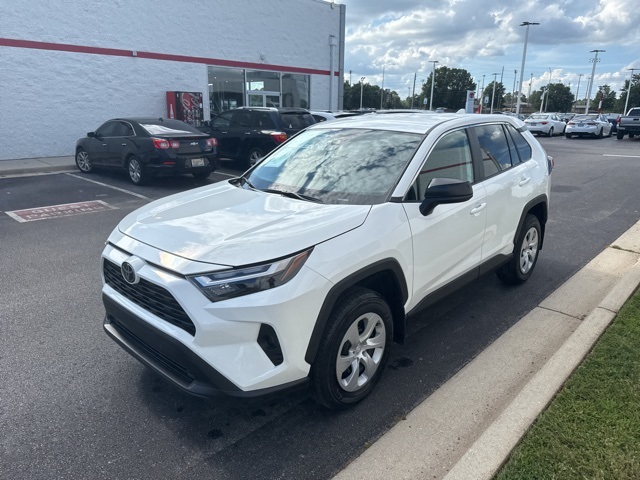 2025 Toyota RAV4 LE photo 10