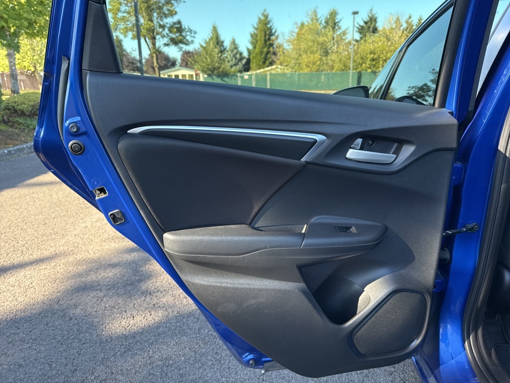 2017 Honda Fit LX photo 16