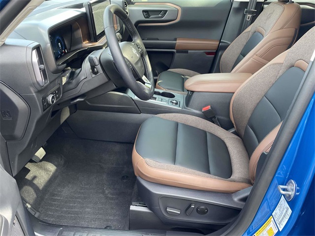 2025 Ford Bronco Sport Outer Banks photo 4