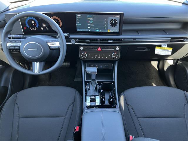 2026 Hyundai Tucson SEL photo 2