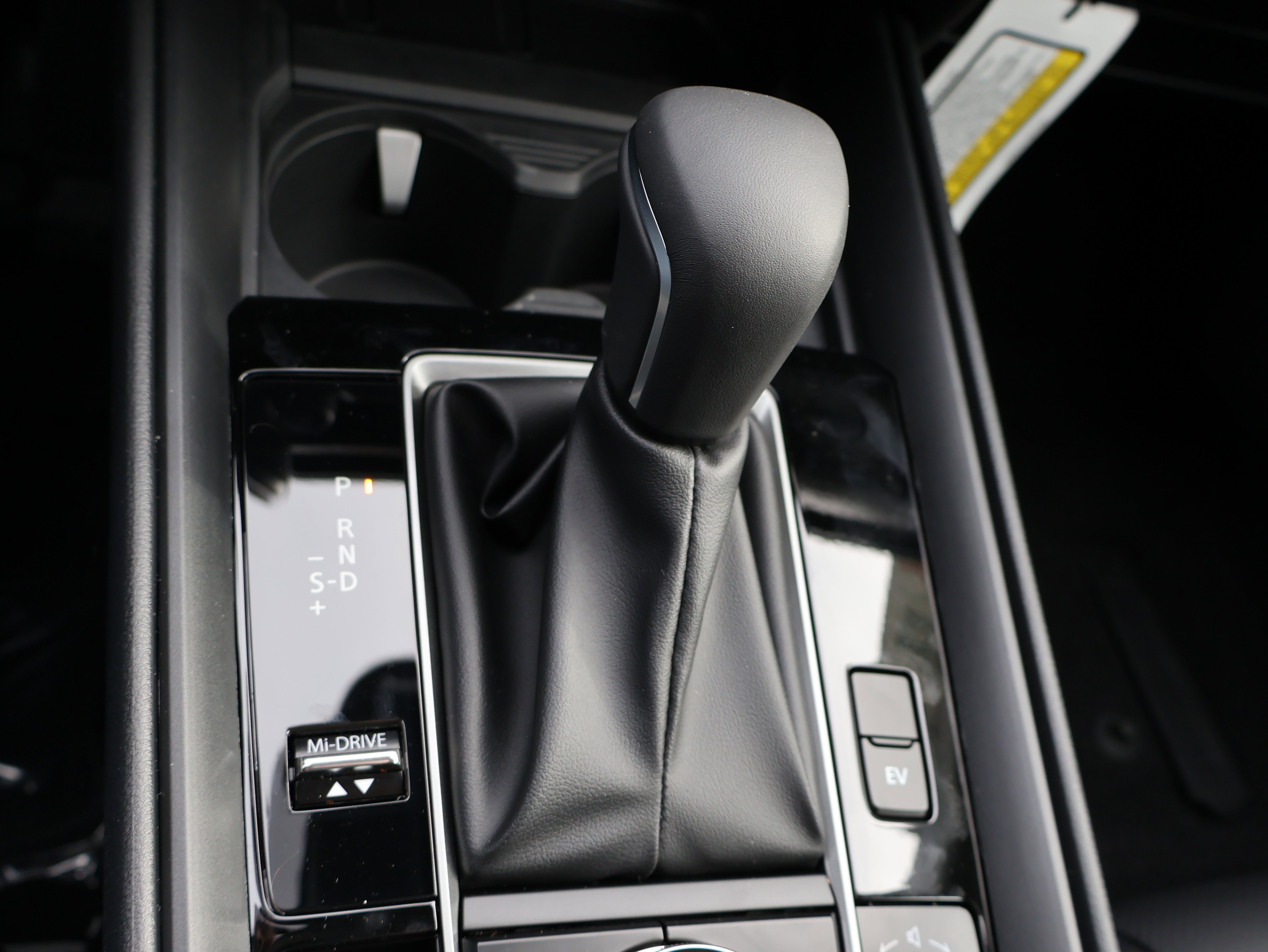 2026 Mazda CX-50 Premium photo 2