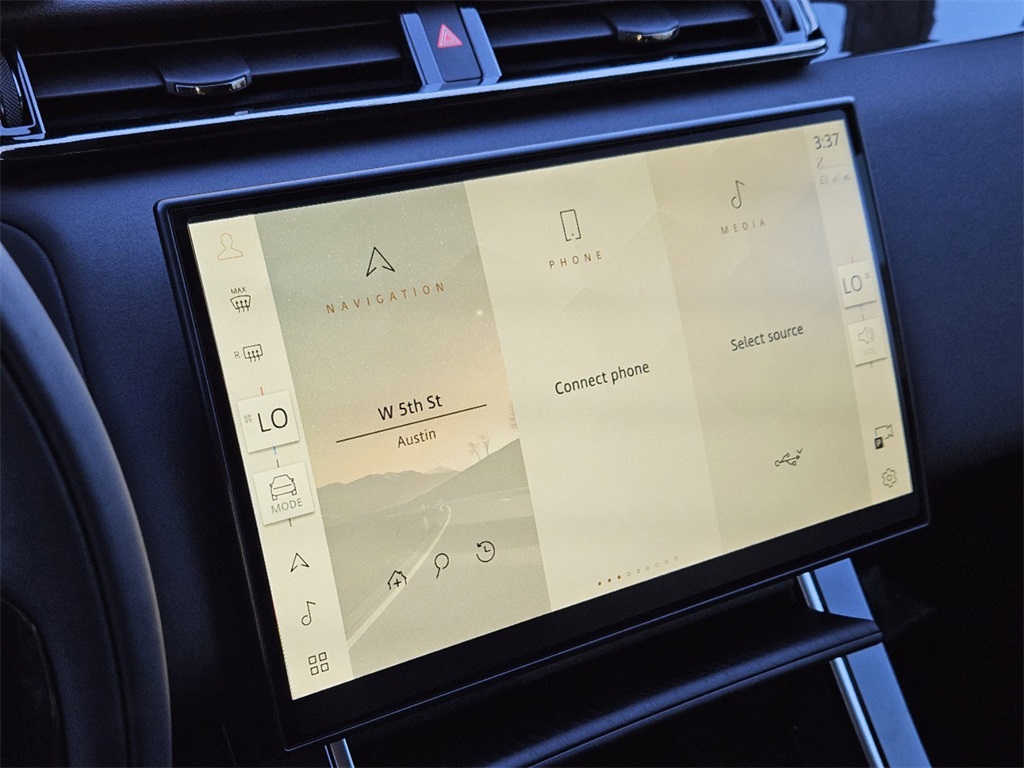 2024 Land Rover Range Rover Velar SE photo 13