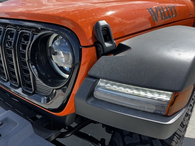 2025 Jeep Wrangler Willys photo 13