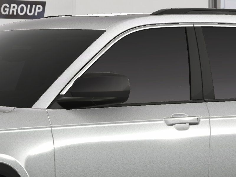 2025 Jeep Grand Cherokee Laredo photo 13