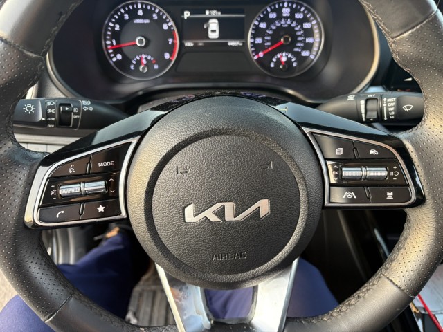Used 2024  Kia GT-Line image 27