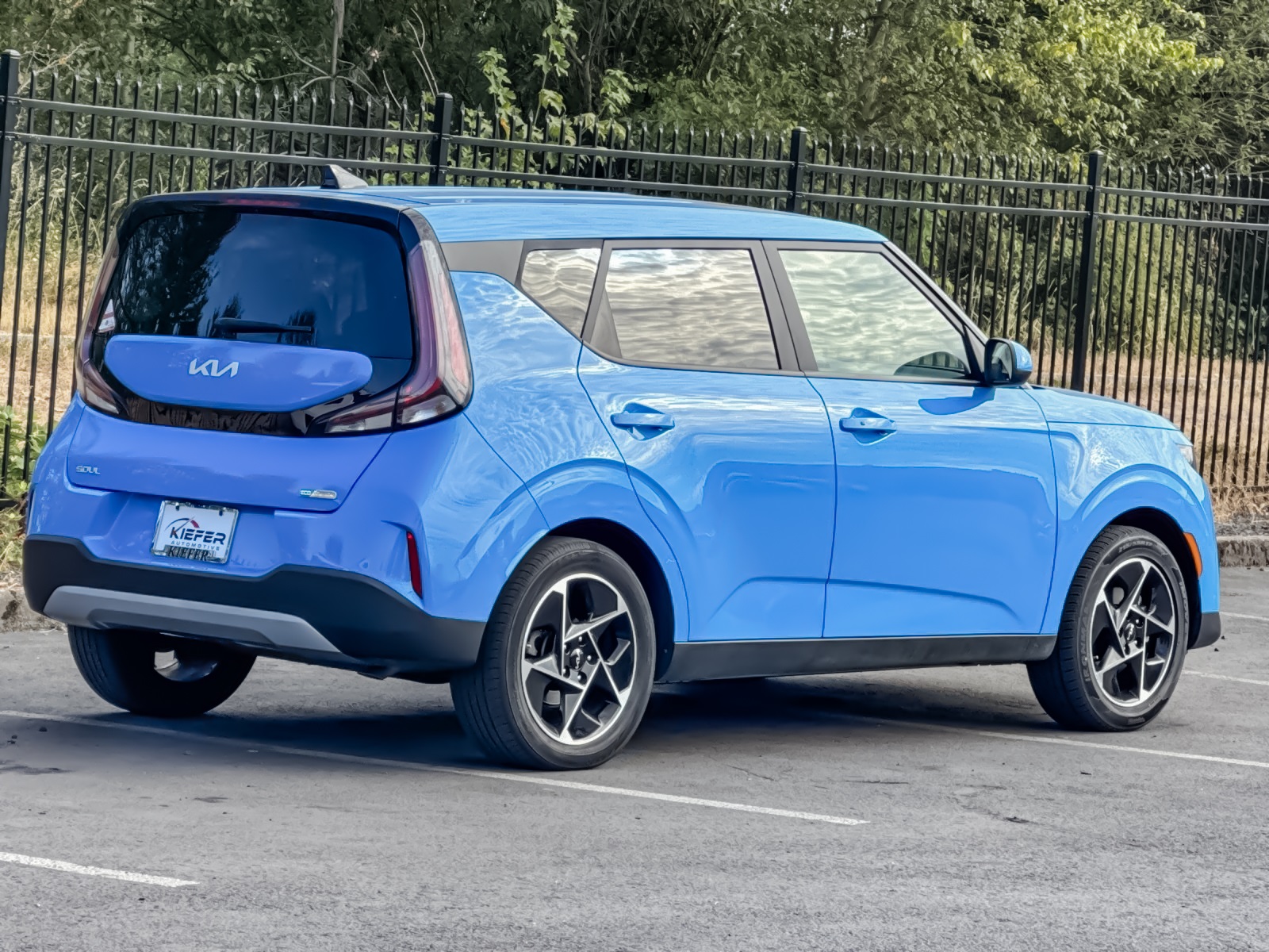 2023 Kia Soul EX photo 3